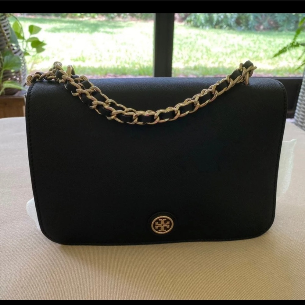 Tory Burch Robinson Adjustable Shoulder Leather Bag